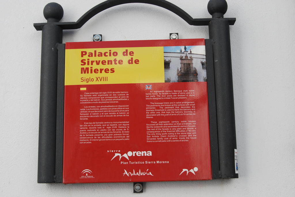 Palacio Sirvente Mieres - Parking Gratuito Andújar Esterno foto