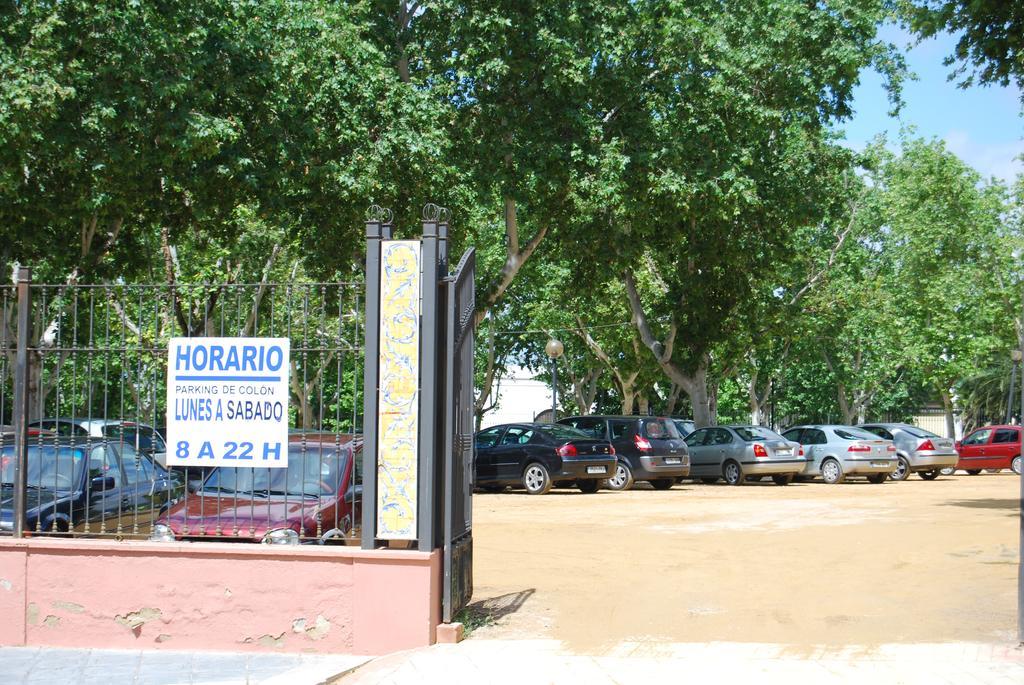 Palacio Sirvente Mieres - Parking Gratuito Andújar Esterno foto